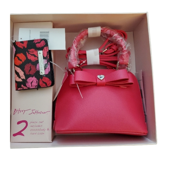 Betsey Johnson Handbags - Betsey Johnson pink purse with kisses Keychain wallett in gift box NWT